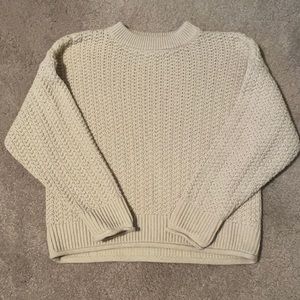 Small juniors Universal Thread cream sweater